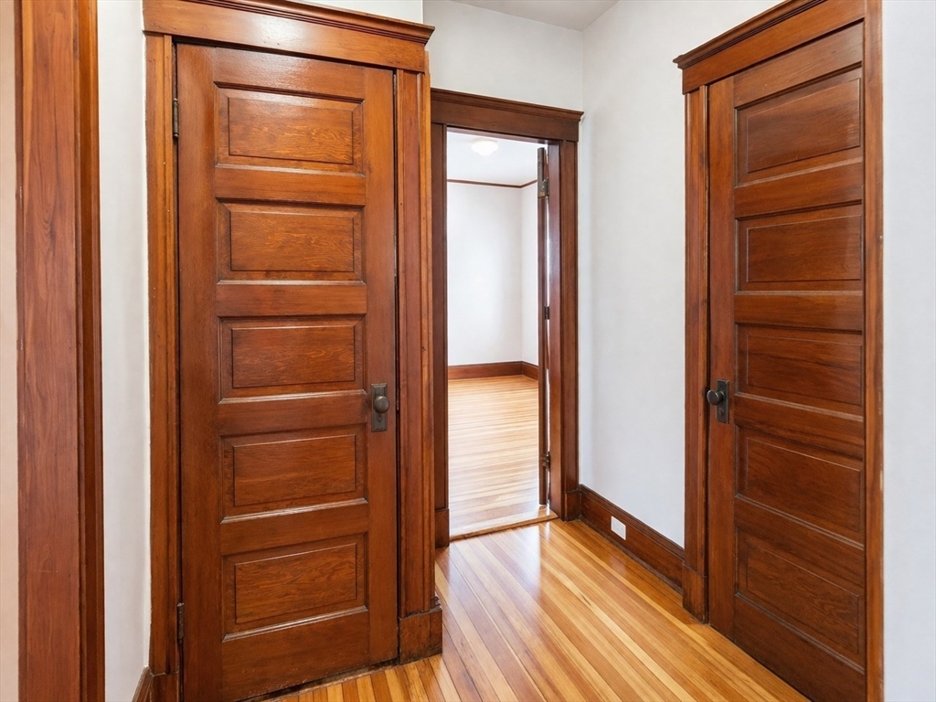 25-27 Marion Rd # 1 Unit: 25-27-1