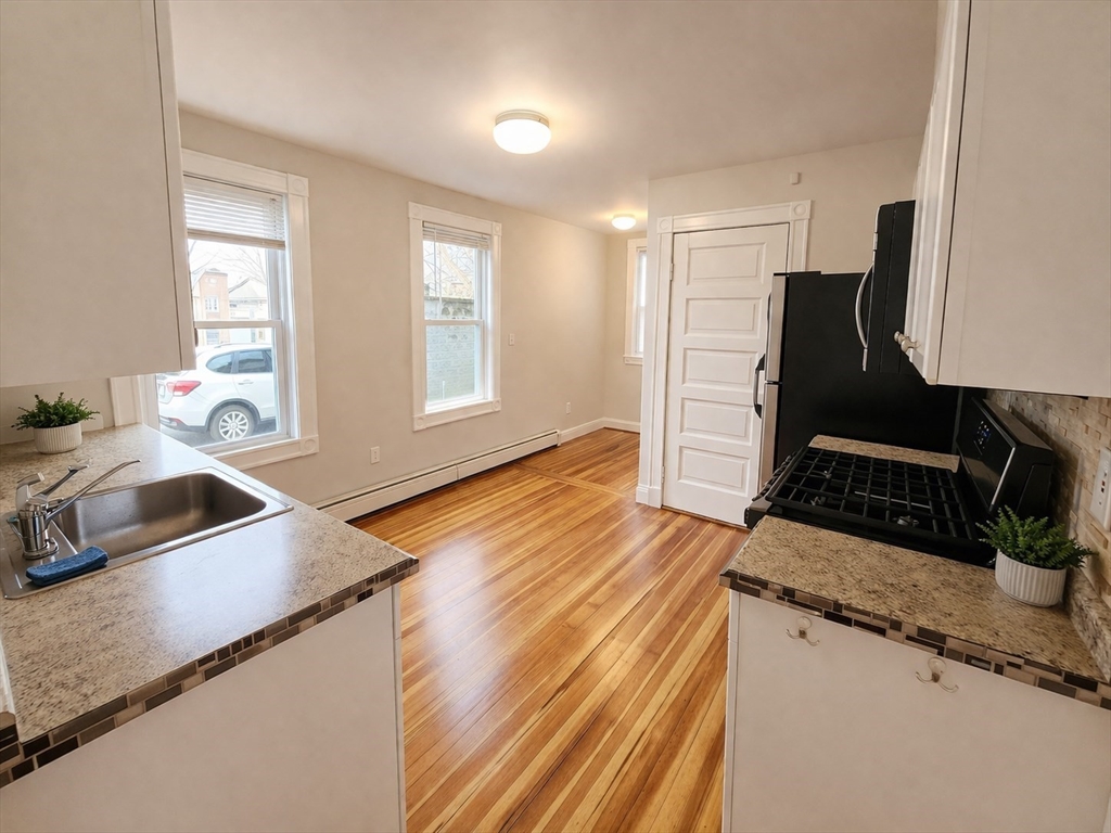 25-27 Marion Rd # 1 Unit: 25-27-1