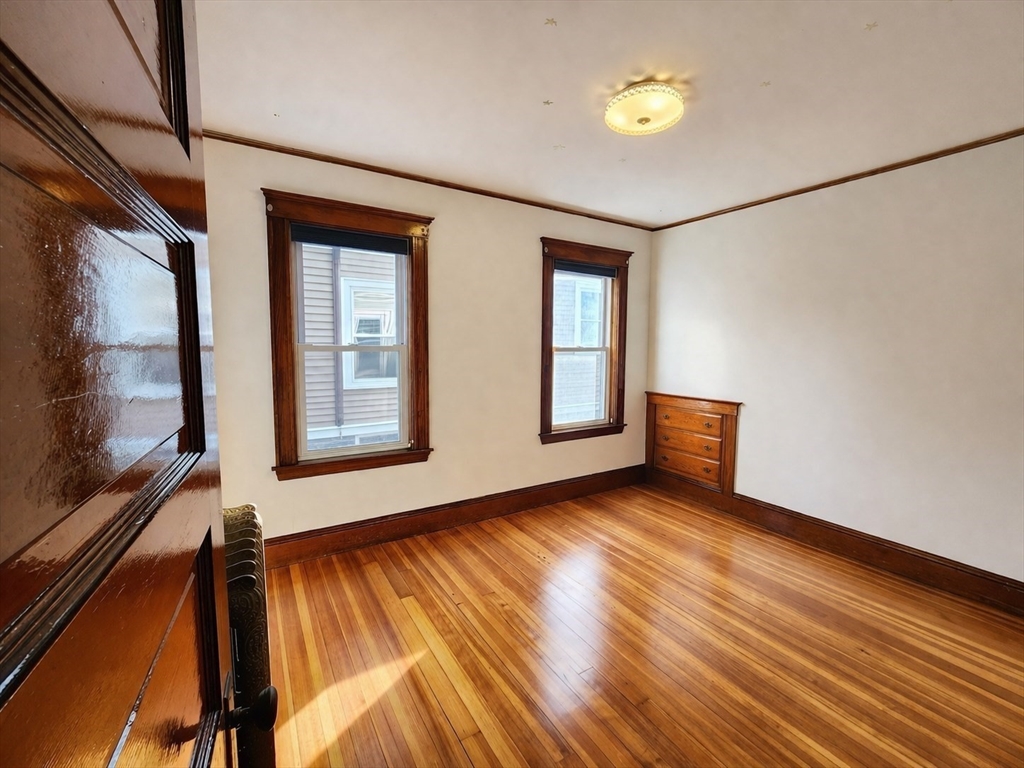 25-27 Marion Rd # 1 Unit: 25-27-1