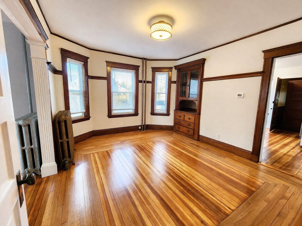 25-27 Marion Rd # 1 Unit: 25-27-1