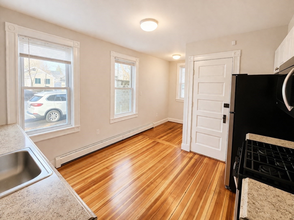 25-27 Marion Rd # 1 Unit: 25-27-1