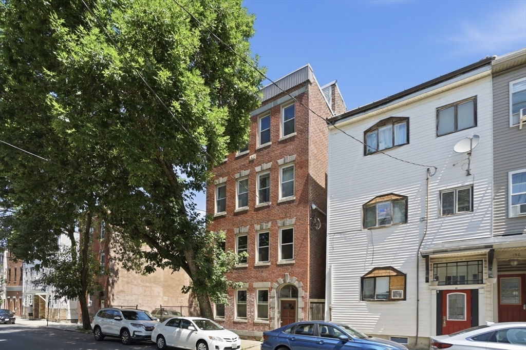 142-146 Everett Street # 2