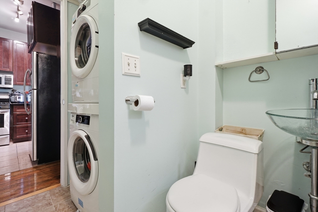 142-146 Everett Street # 2