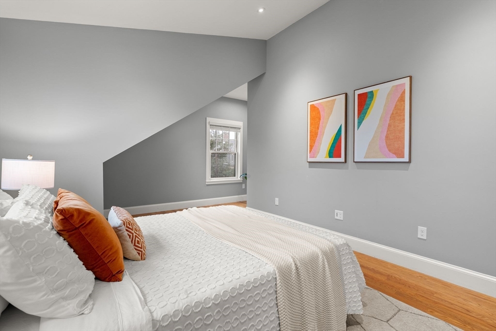 15 Ashland St # 2