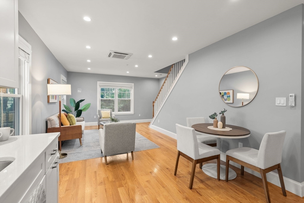 15 Ashland St # 2