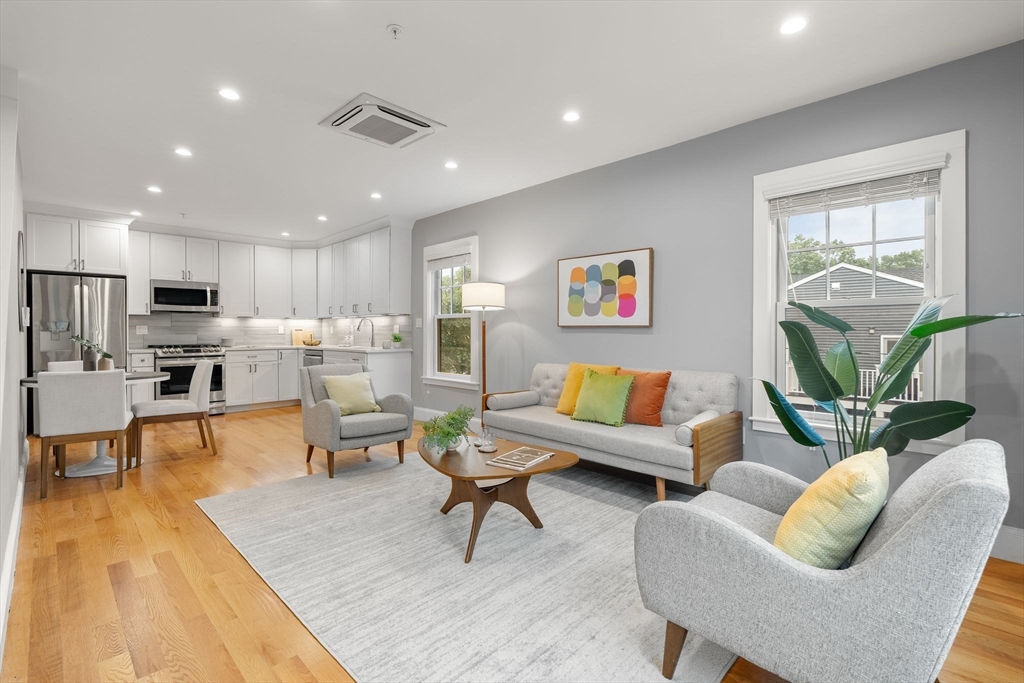 15 Ashland St # 2