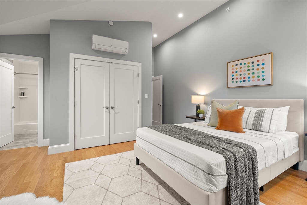 15 Ashland St # 2