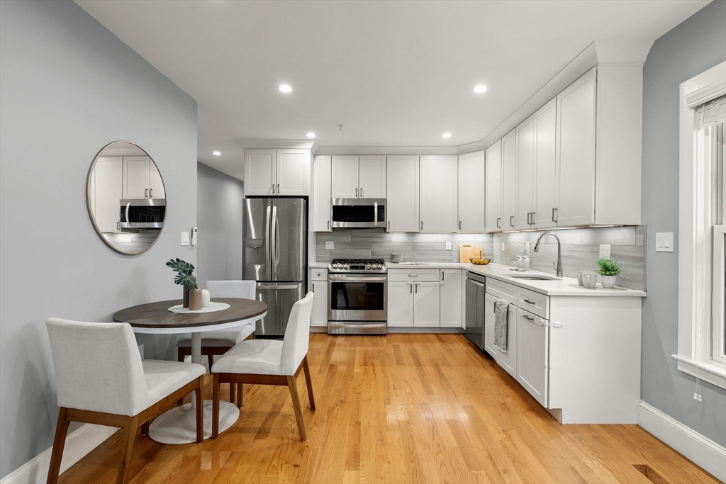 15 Ashland St # 2