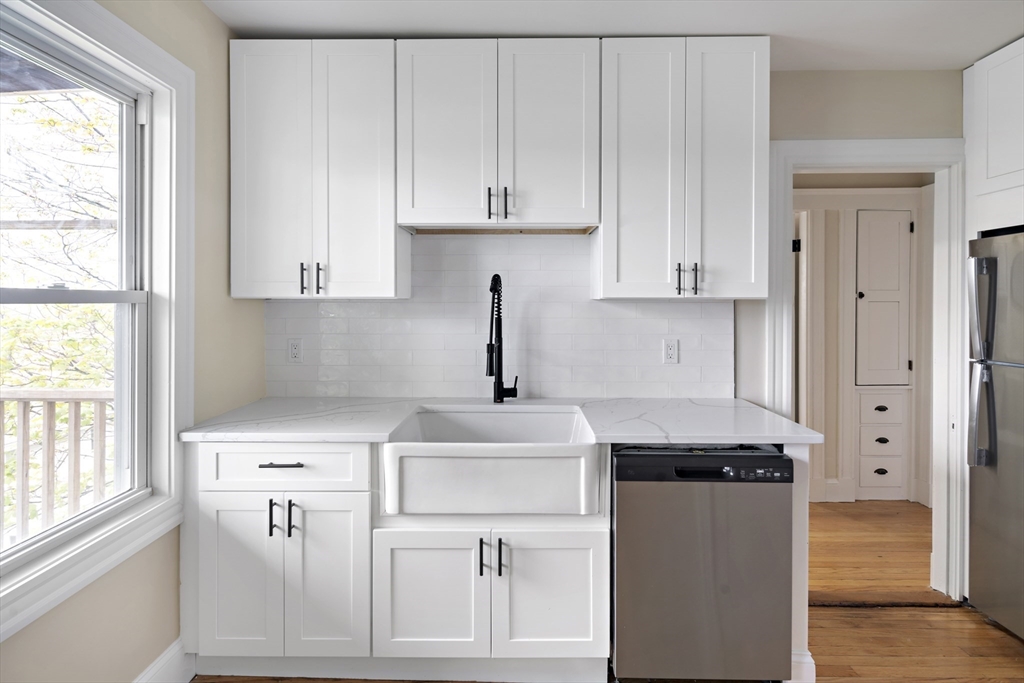 23 Thelma Rd # 3