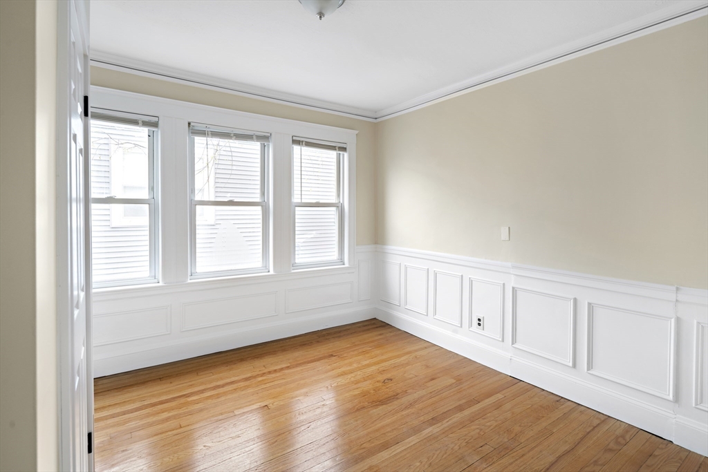 23 Thelma Rd # 3