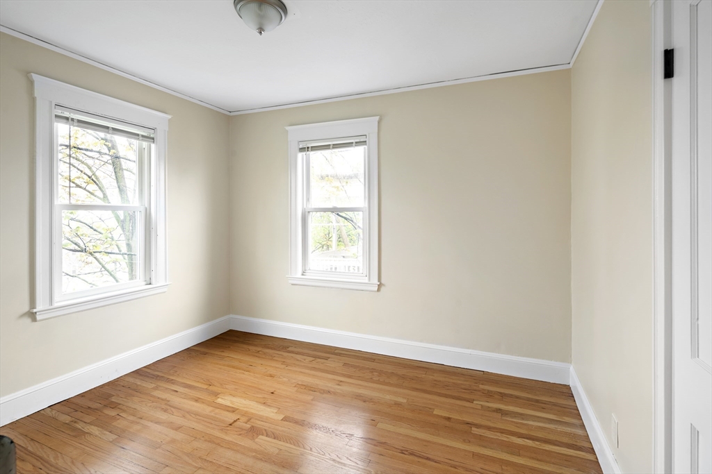 23 Thelma Rd # 3