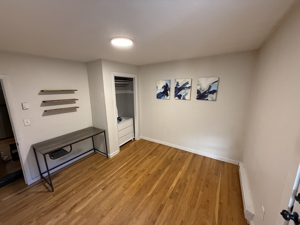 181 Bowen Street # 1