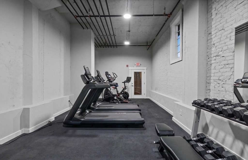 270 Paris Street # 7