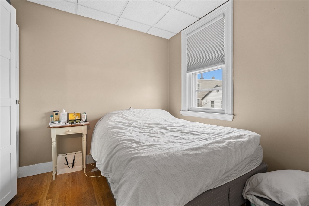 674 Saratoga Street # 2B