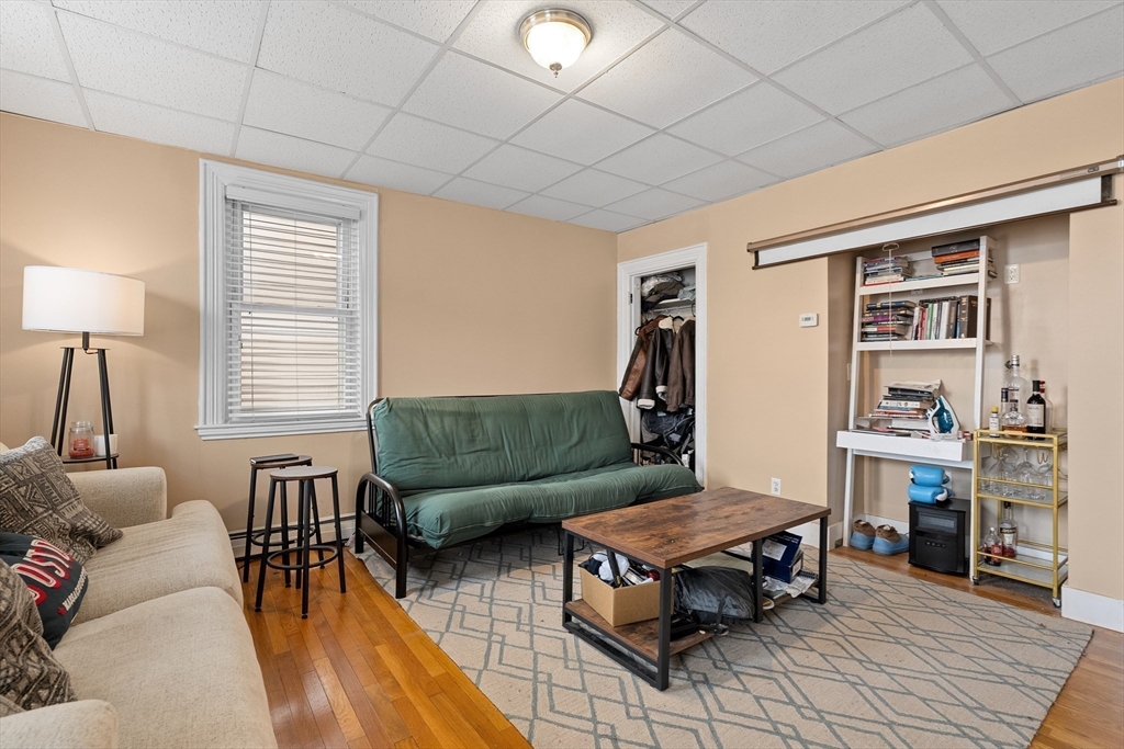 674 Saratoga Street # 2B