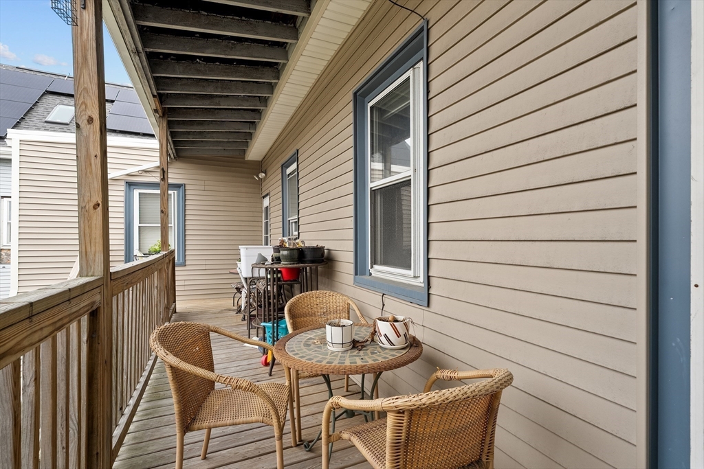 674 Saratoga Street # 2B