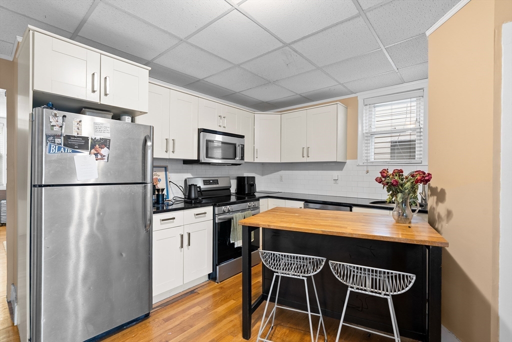 674 Saratoga Street # 2B