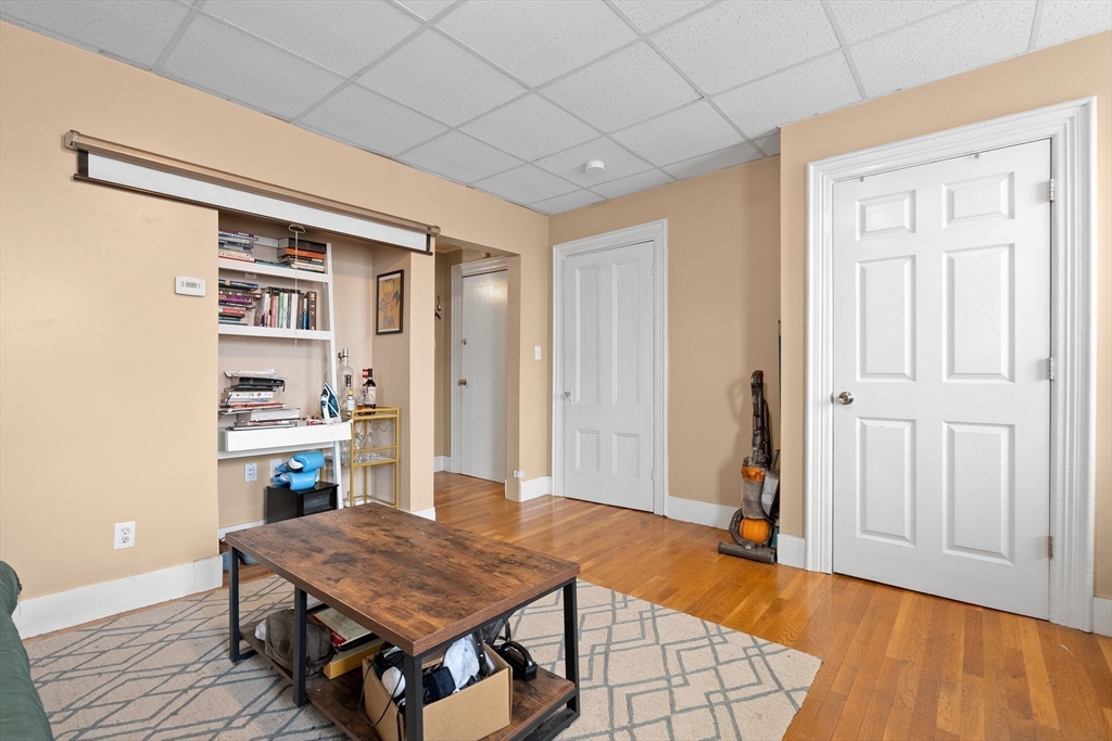 674 Saratoga Street # 2B