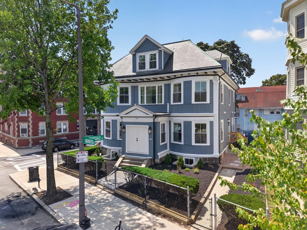 533 Washington Street Unit: E