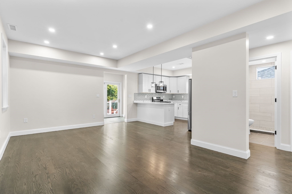 57 Windsor St
