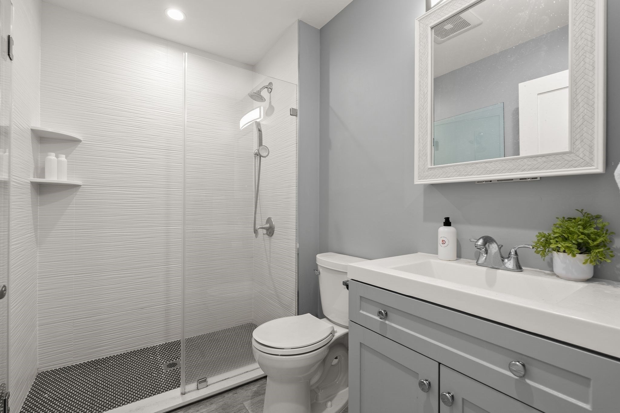 15 Ashland St # 2A
