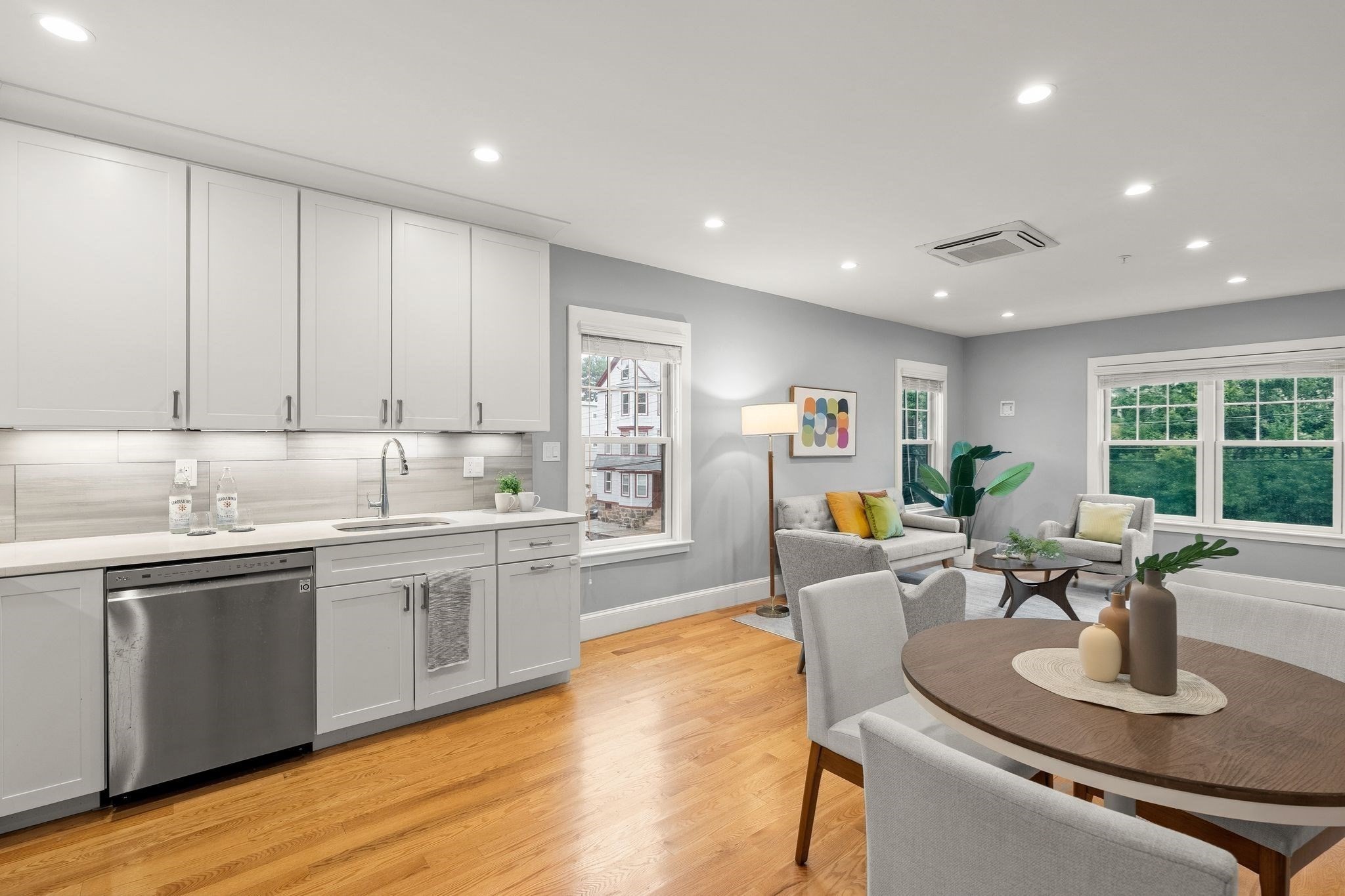 15 Ashland St # 2A