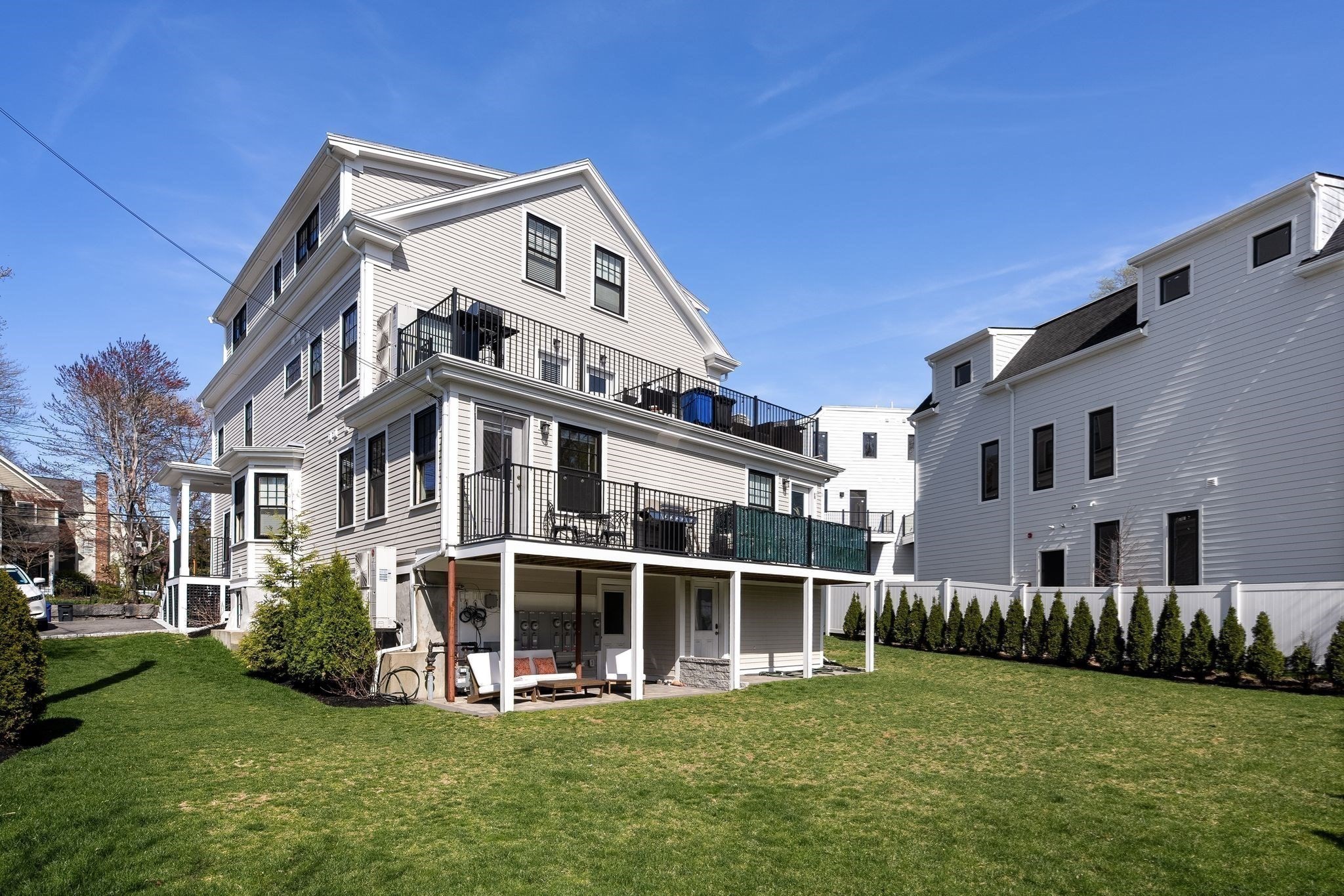 15 Ashland St # 2A