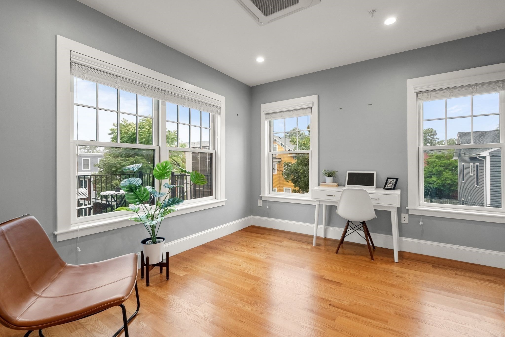 15 Ashland St # 2A