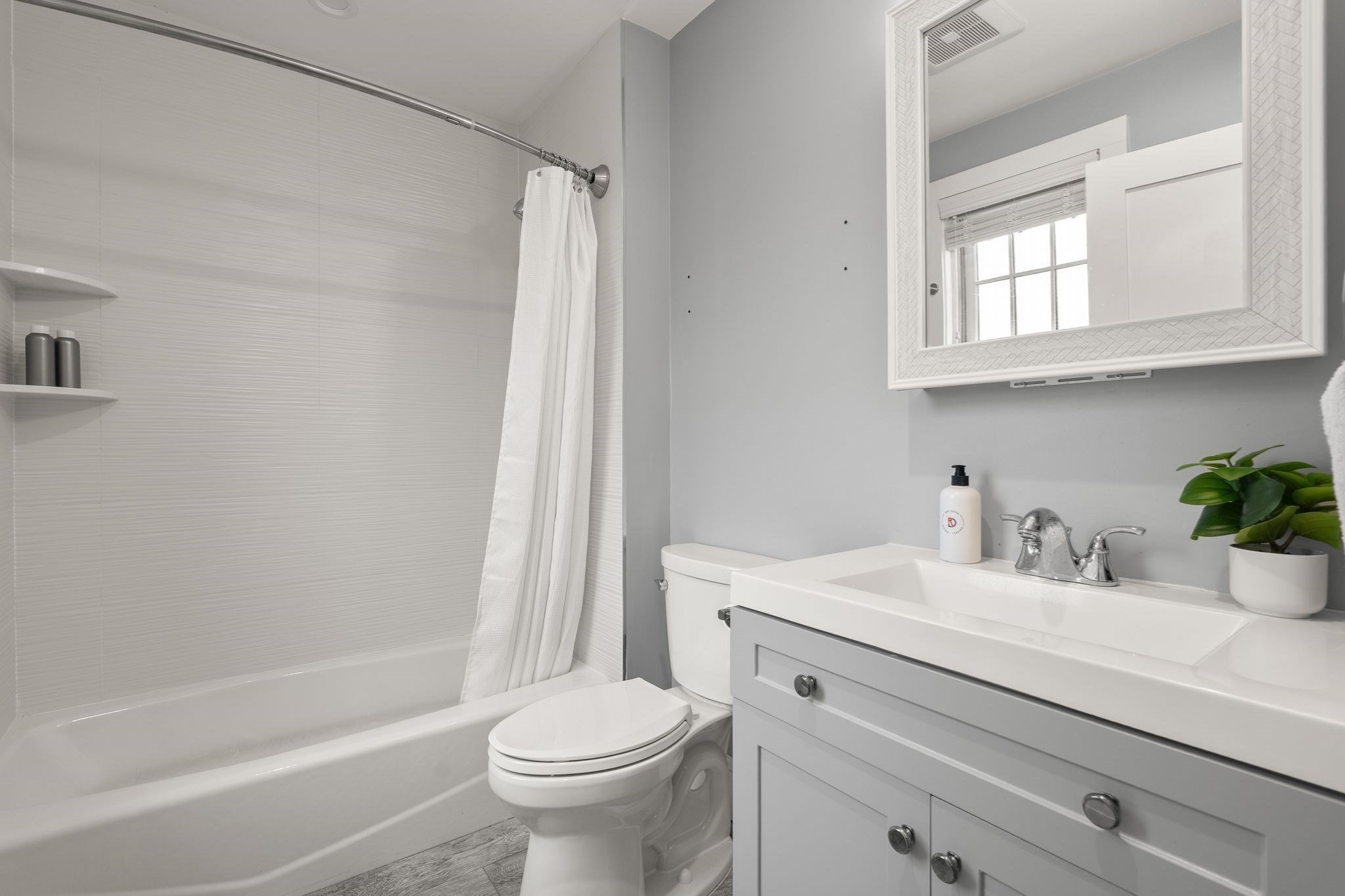 15 Ashland St # 2A