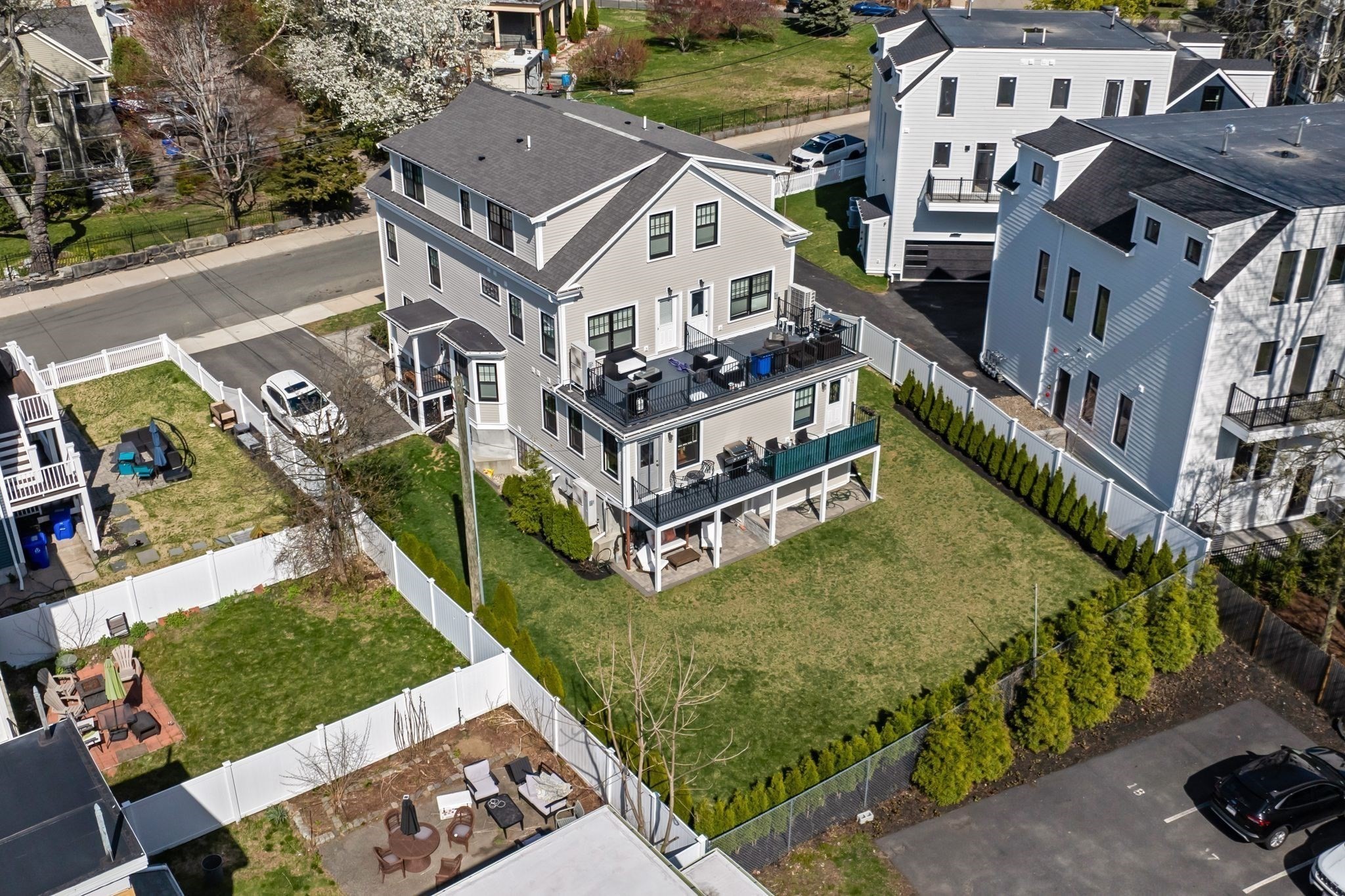 15 Ashland St # 2A