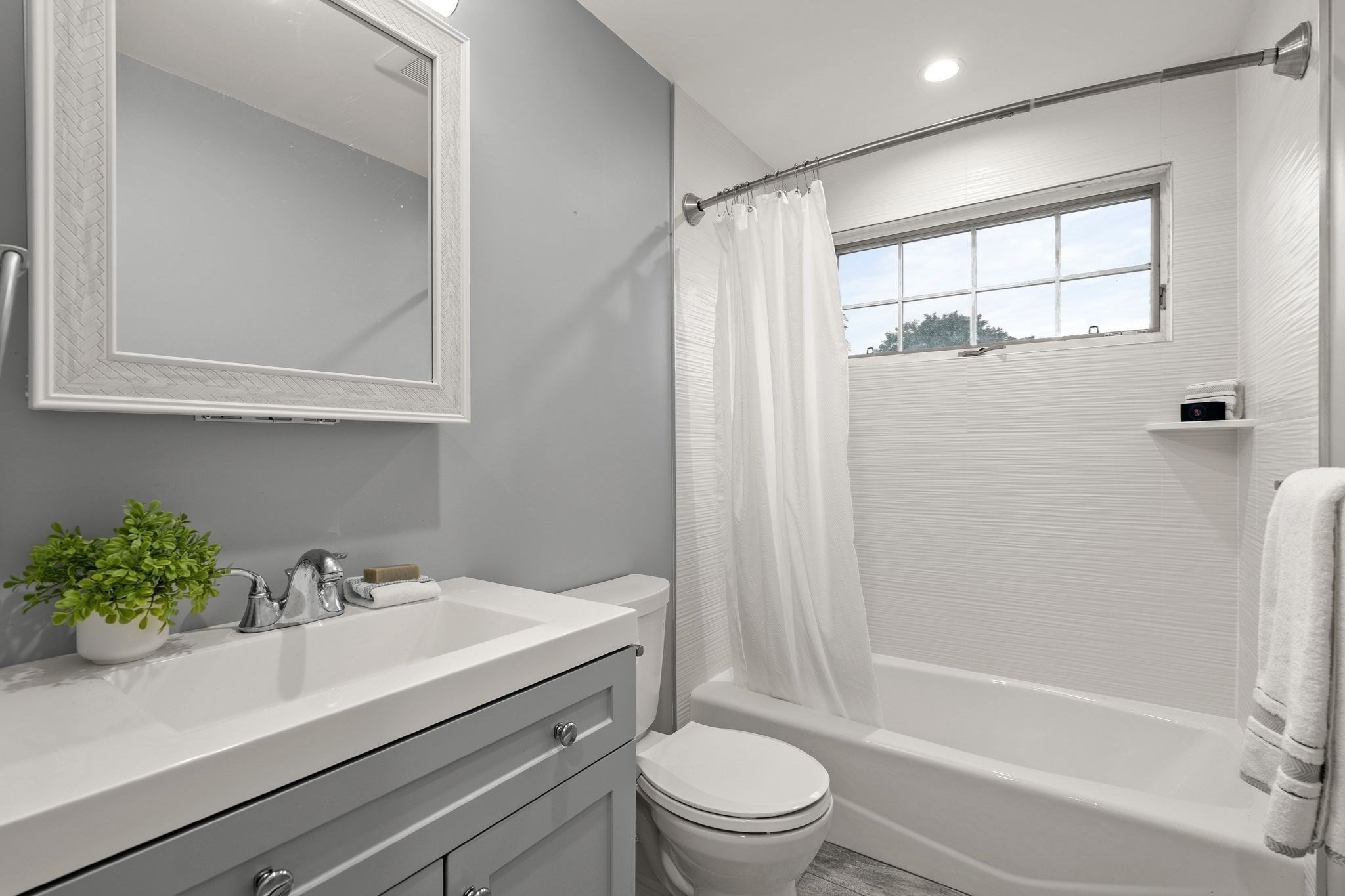 15 Ashland St # 2A