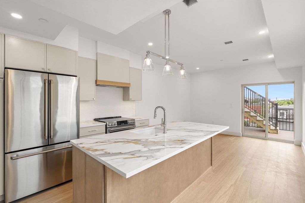 17 Princeton St # 3