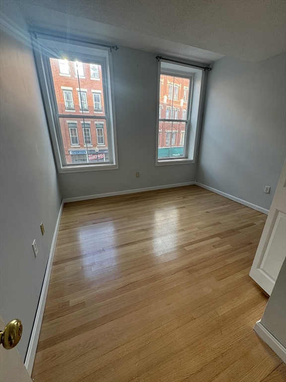 14 Washington St # 3