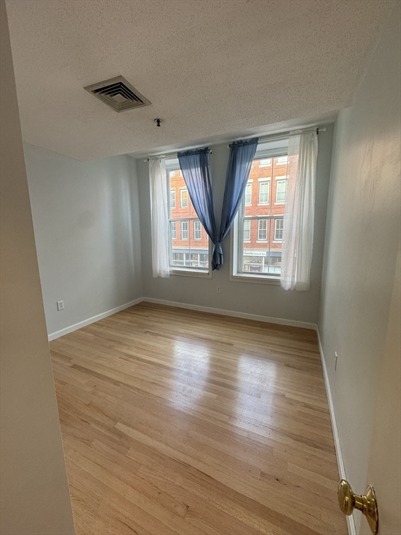14 Washington St # 3