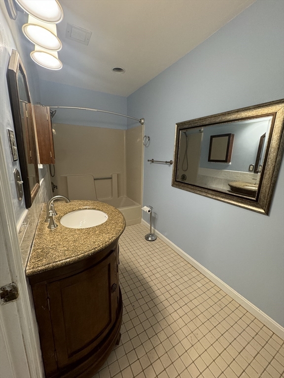 14 Washington St # 3