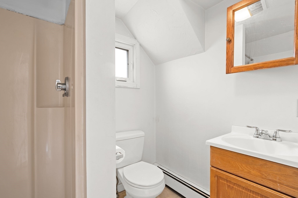 8 Walnut St # 2A