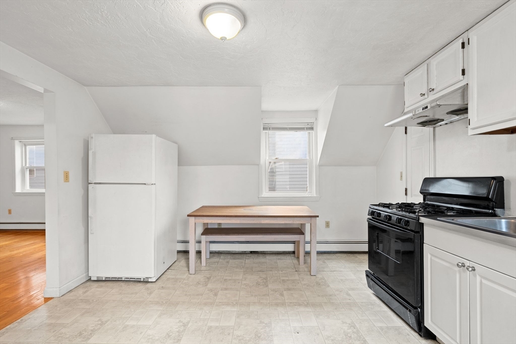 8 Walnut St # 2A