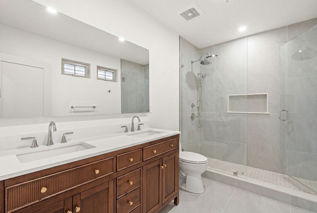 17 Princeton St # 1A