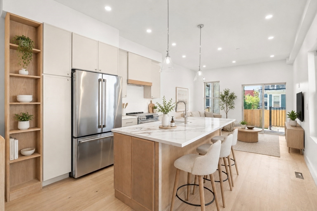17 Princeton St # 1A