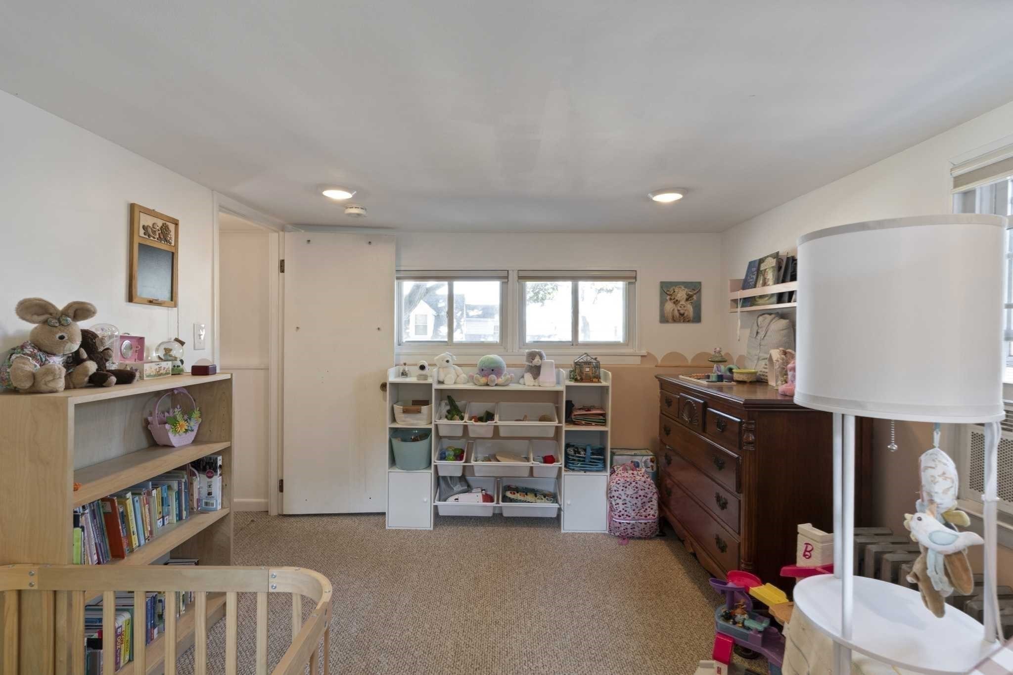 93 Mason St