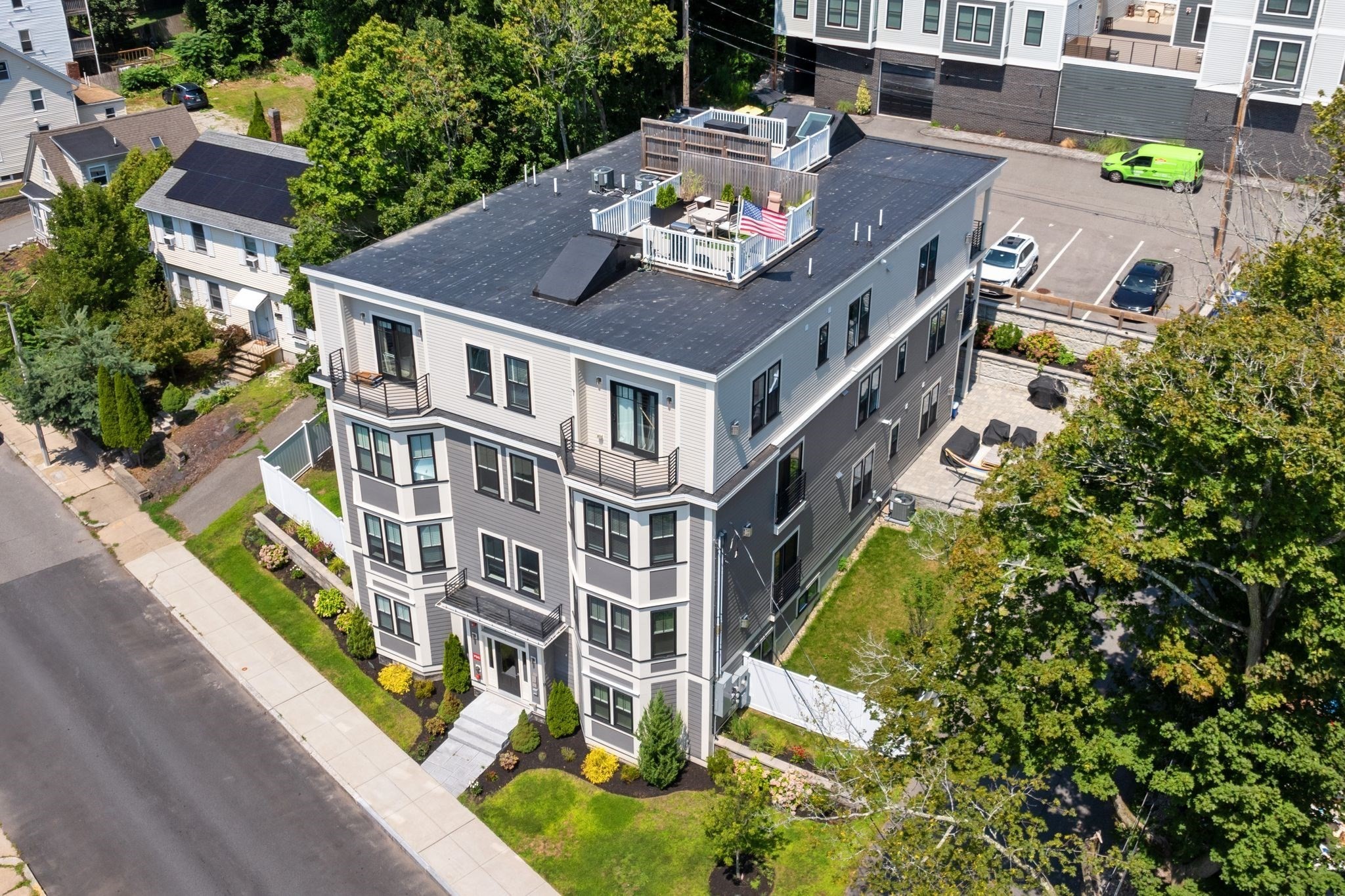 251 Minot St # 6
