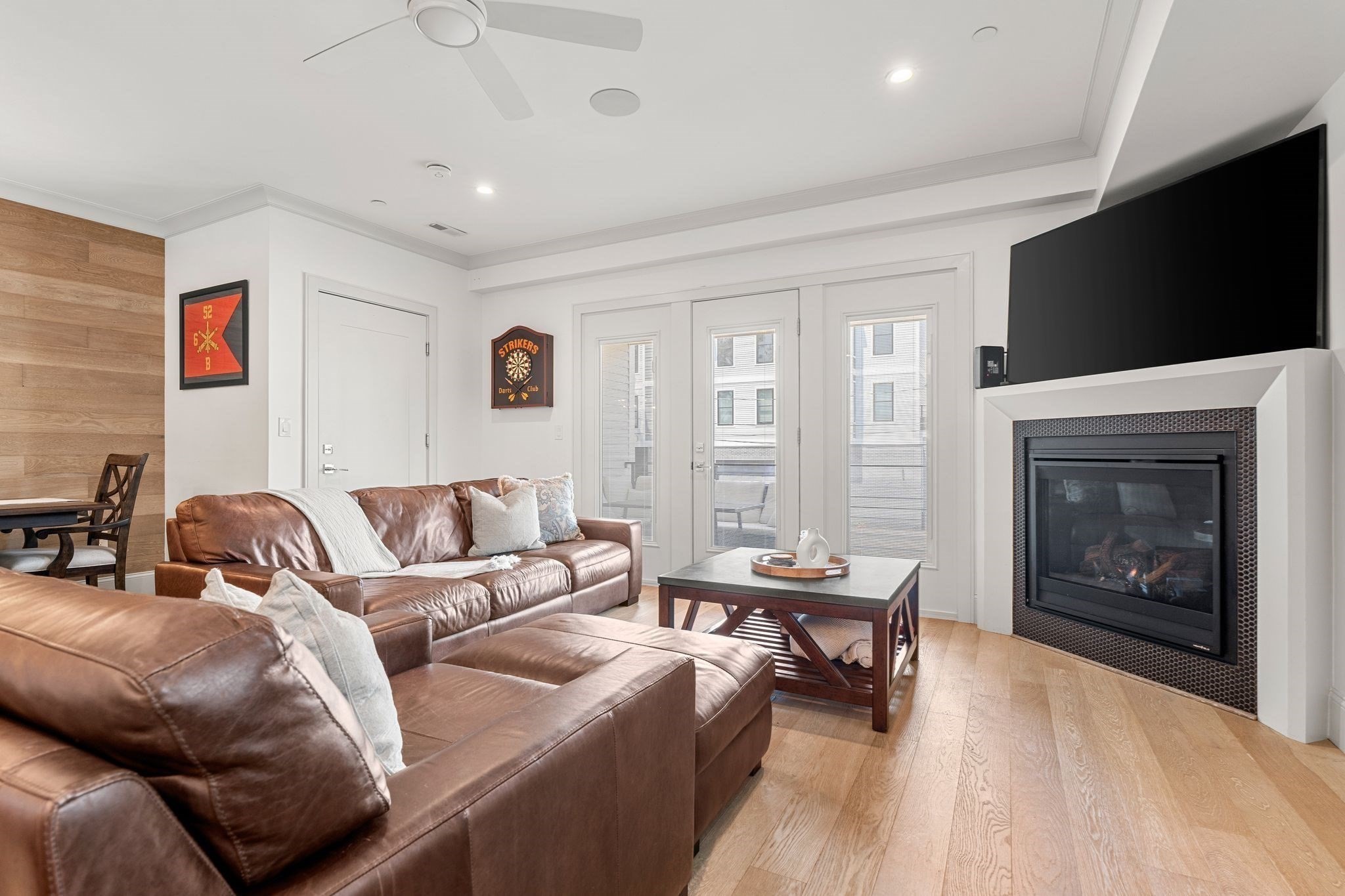 251 Minot St # 6
