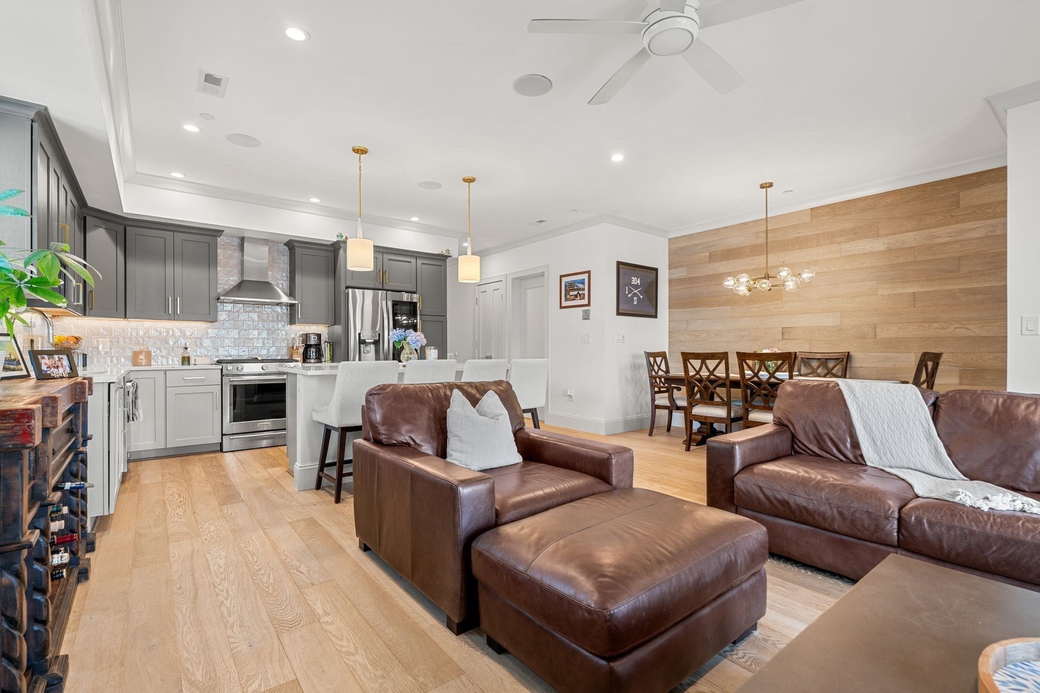 251 Minot St # 6