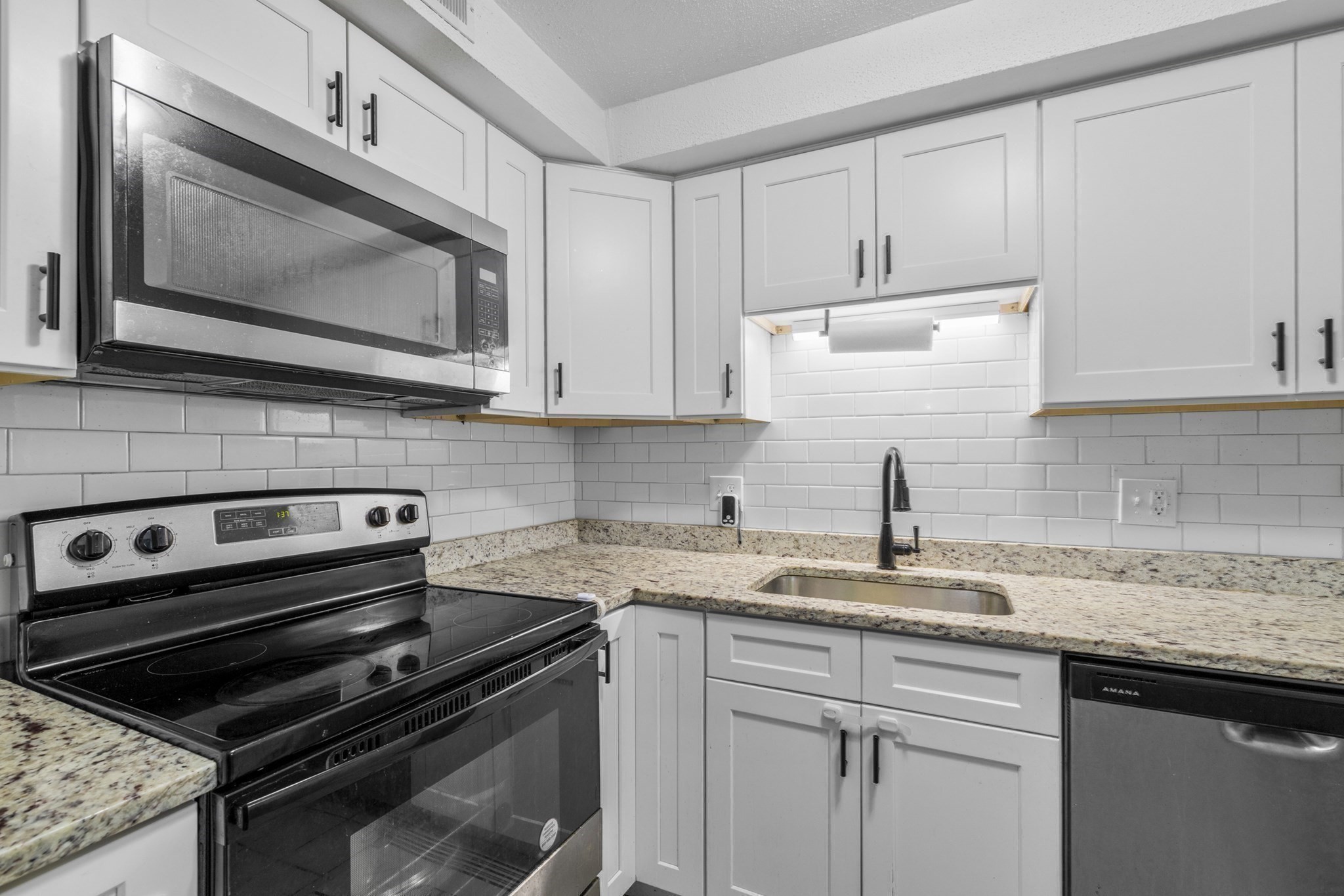 103 Oak Ln # 4
