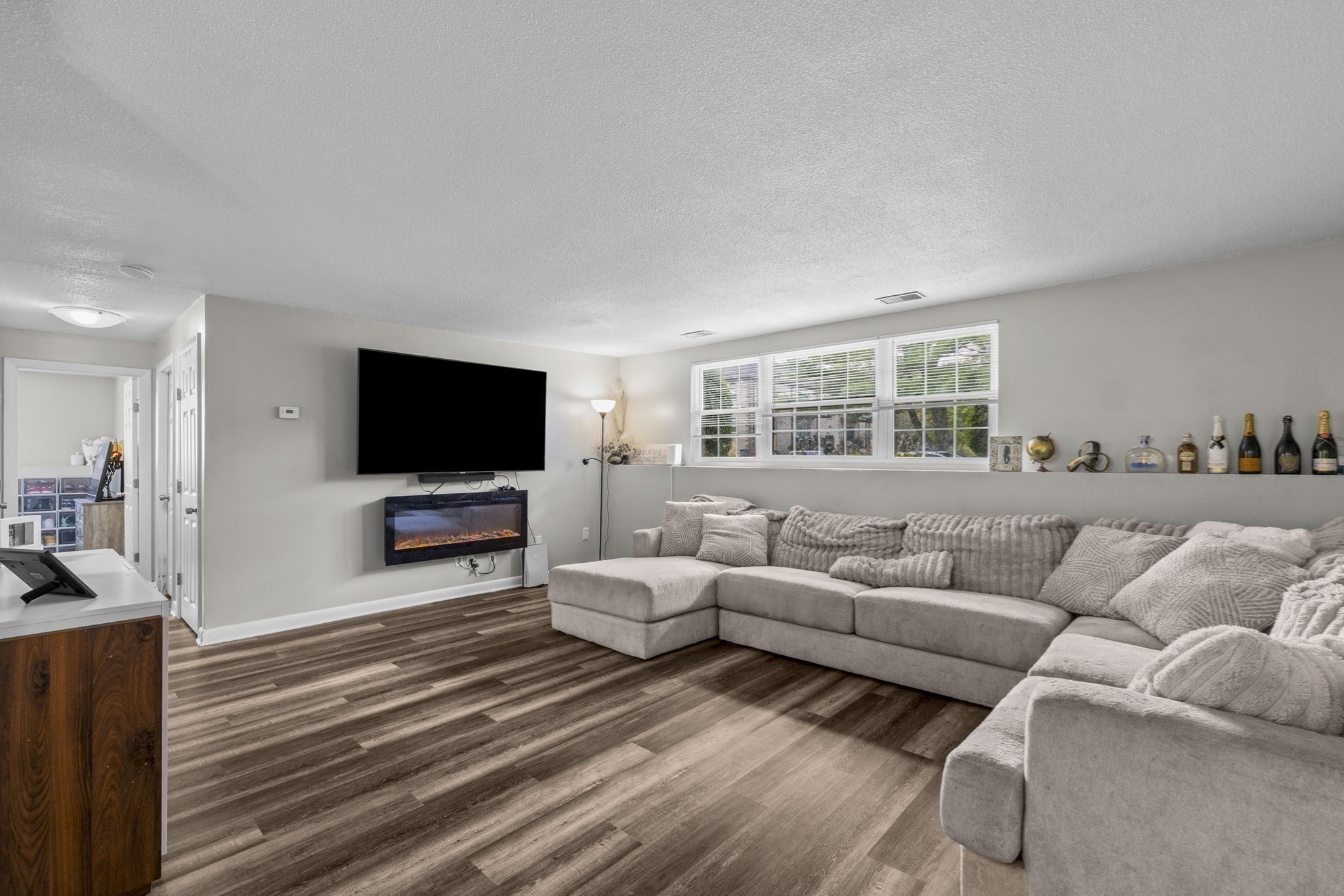 103 Oak Ln # 4