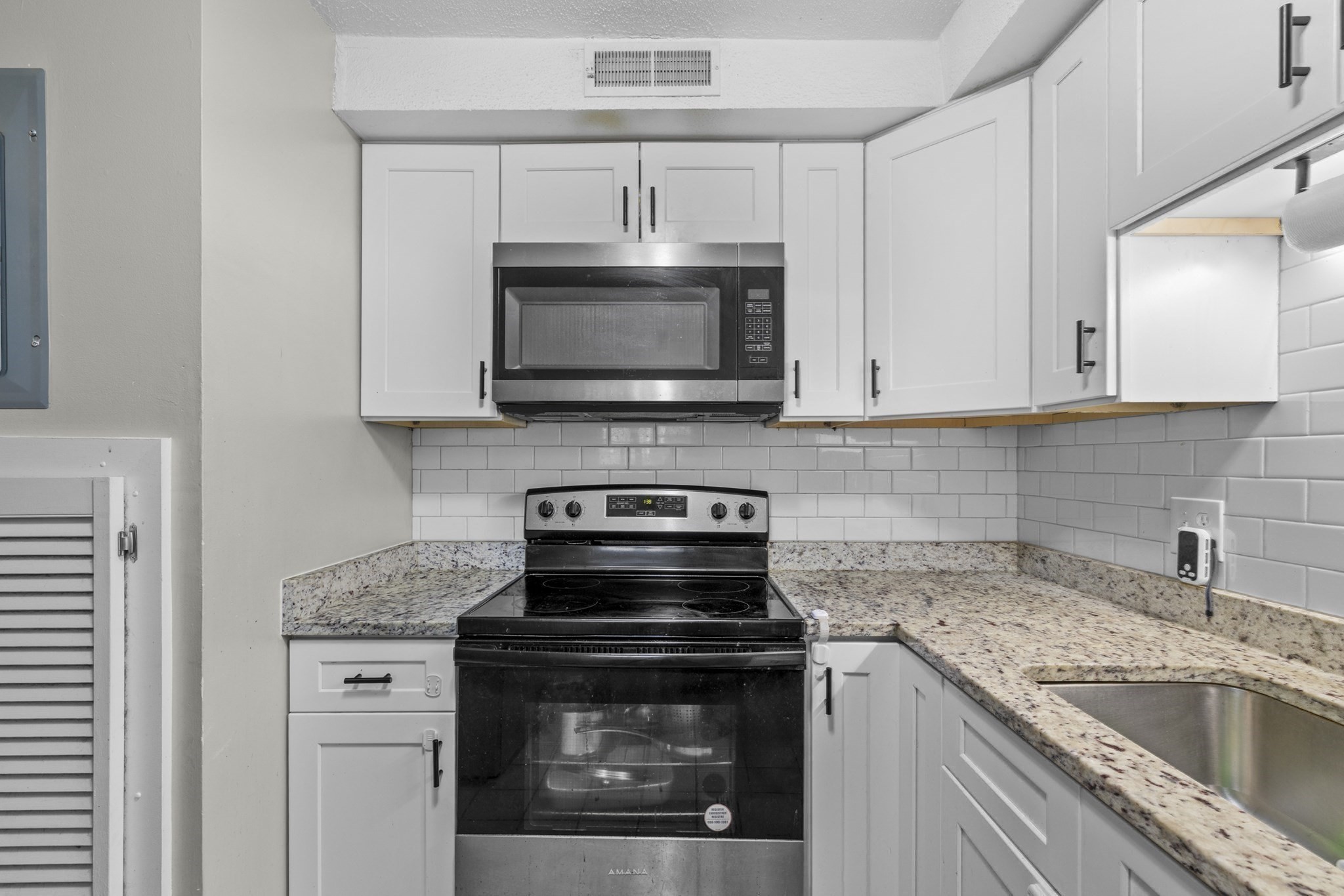 103 Oak Ln # 4