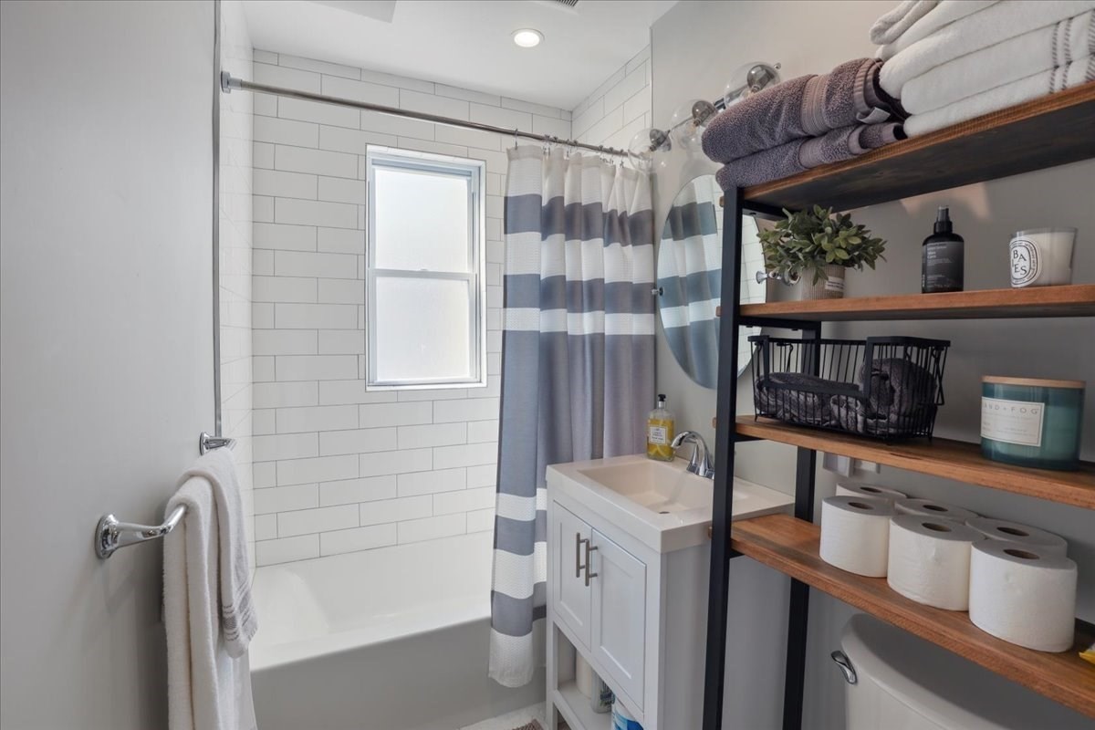 461 Ashmont # 3
