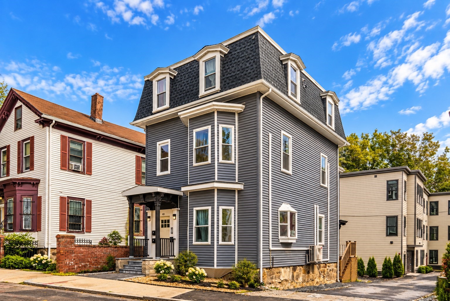 49 West Cottage St