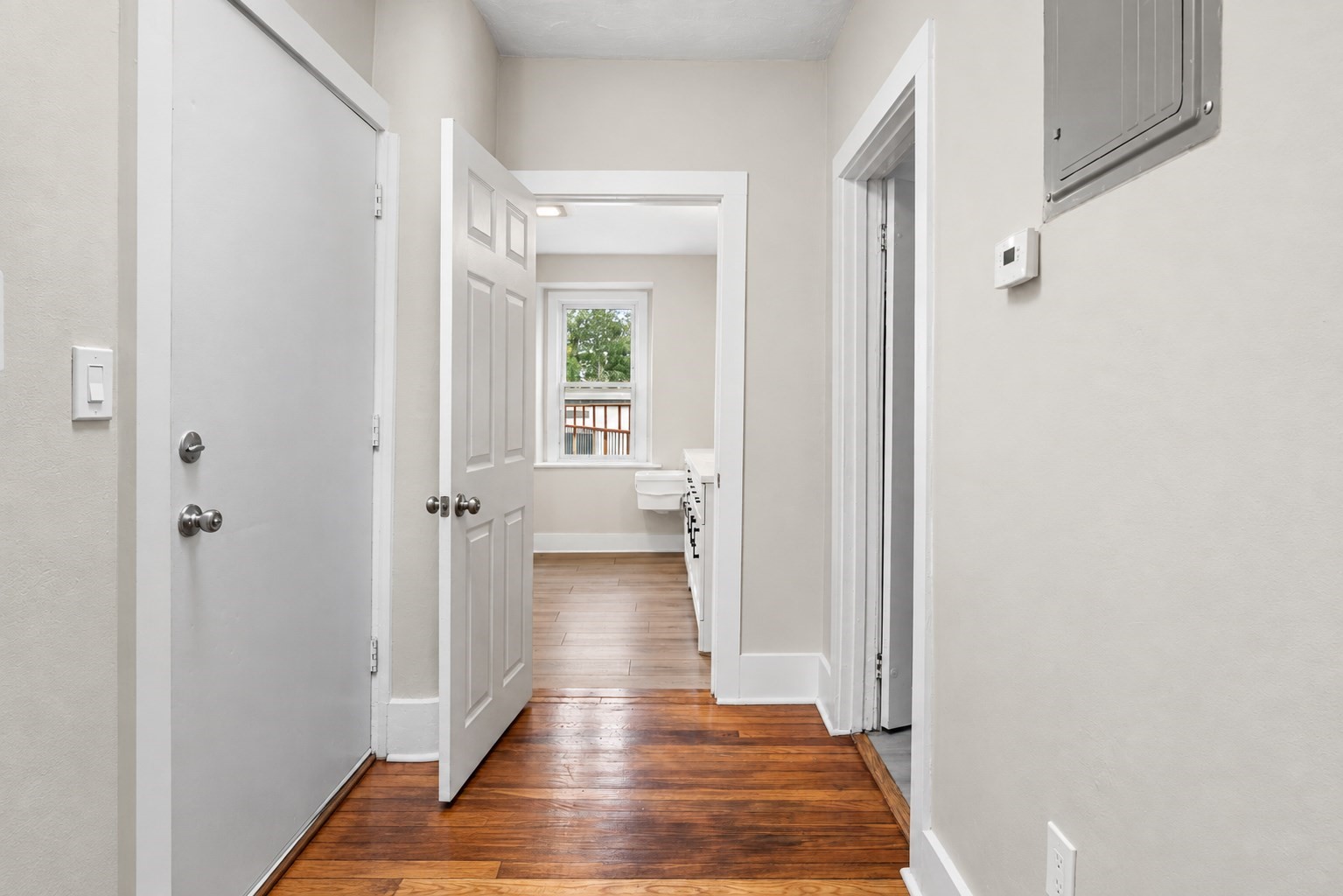 49 West Cottage St