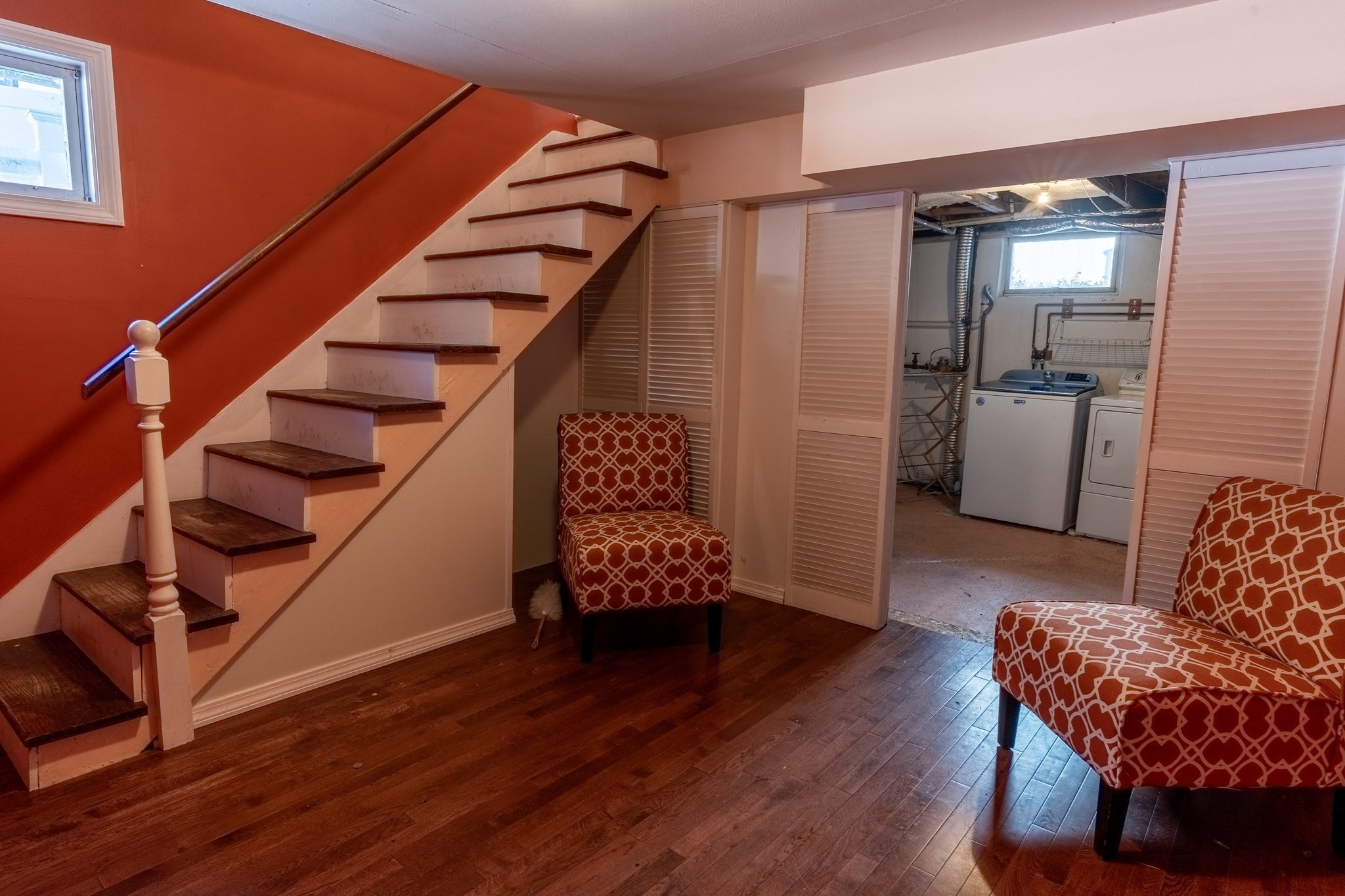 121 Hibiscus Ave